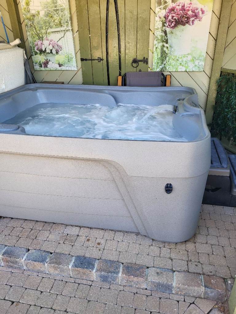 Hot tub