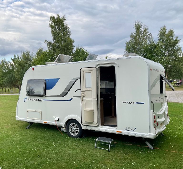 Bailey Pegasus Series 4 Genoa Touring Caravan - Excellent Condition 