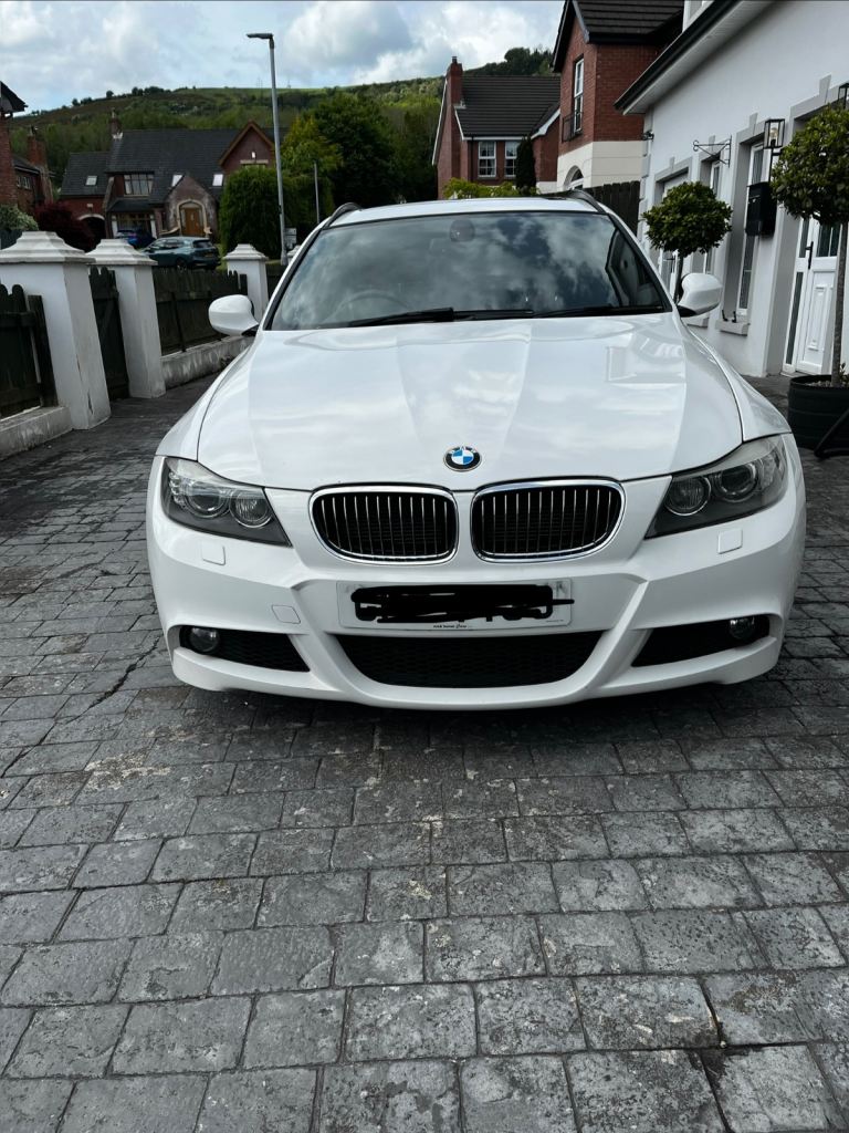 BMW 320d 2011 MSport plus auto pan roof