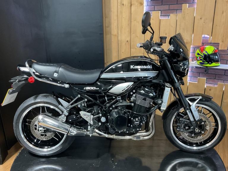 image for Kawasaki Z900RS 2021 on a 71 Plate! Akrapovic Headers! Immaculate! EXTRAS! FSH!