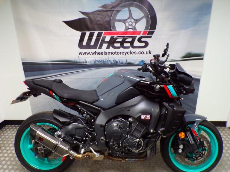 2024 YAMAHA MT-10 1 OWNER BIKE FROM NEW