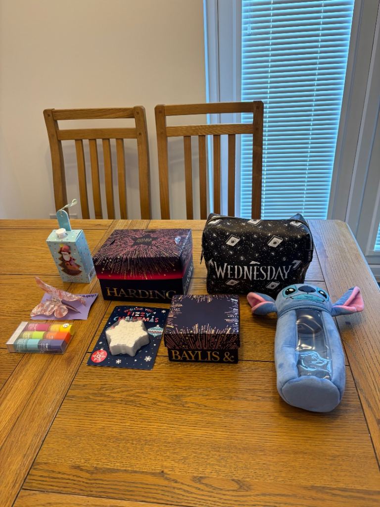 Girls' Cosmetics Set - New