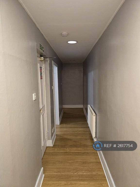 3 bedroom flat in Forth Street, Edinburgh, EH1 (3 bed) (#2617754)