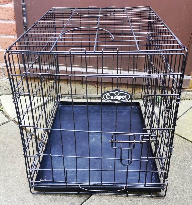 EASIY PET BLACK STEEL DOG CRATE / CAGE FOR SALE dimensions   L. 24  W. 18  H. 20 inches)