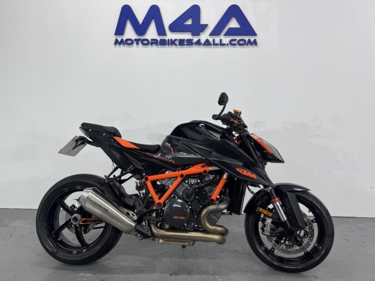 KTM 1290 SUPERDUKE R 2021