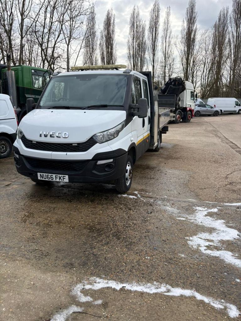 2016 Iveco Daily 5.2 ton Double cab Dropside pickup 