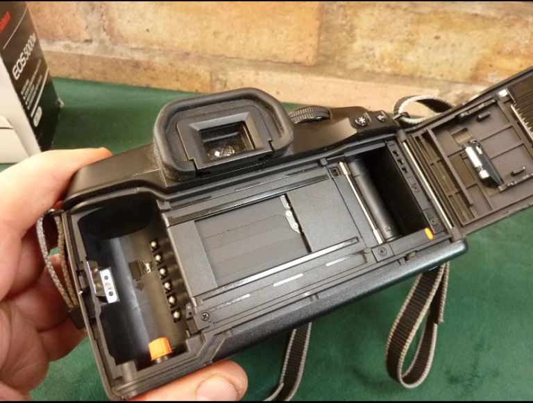 EOS 5000 35mm SLR camera Canon  38-76mm lens