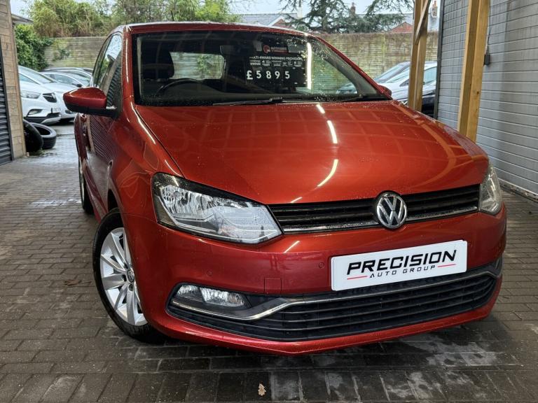 VOLKSWAGEN POLO 1.2 TSI BlueMotion Tech SE 2015