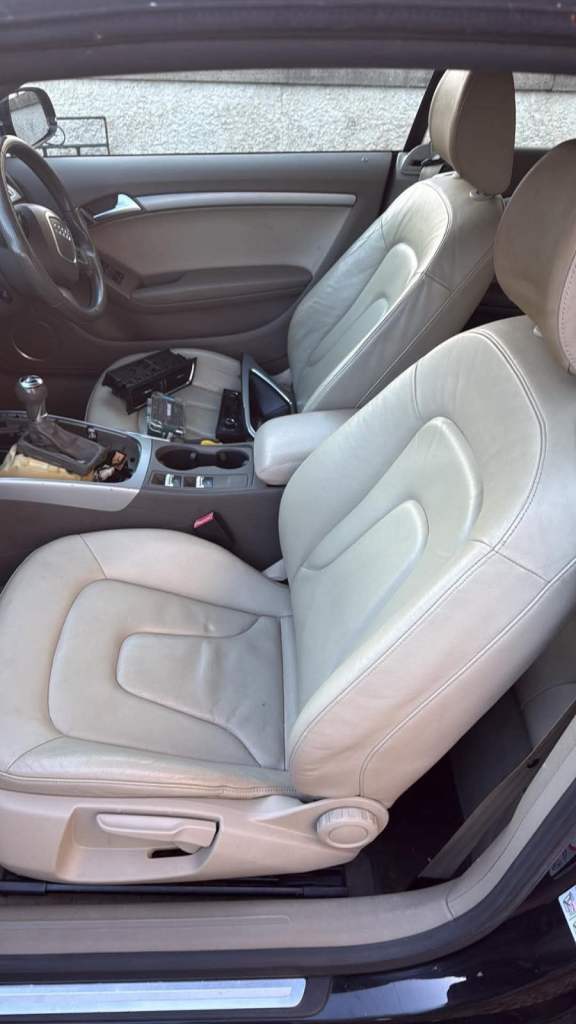 Audi interior 