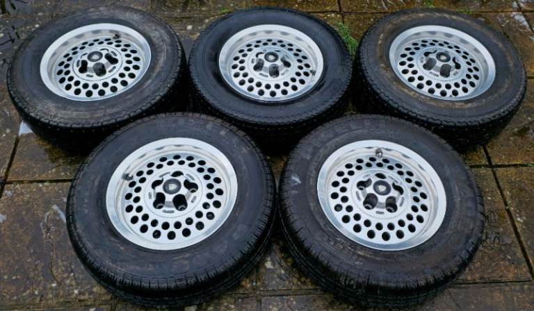 15" JAGUAR CLASSIC "PEPPERPOT" XJ6 XJS RARE POLISHED FACE *FULL SET WITH CAPS*