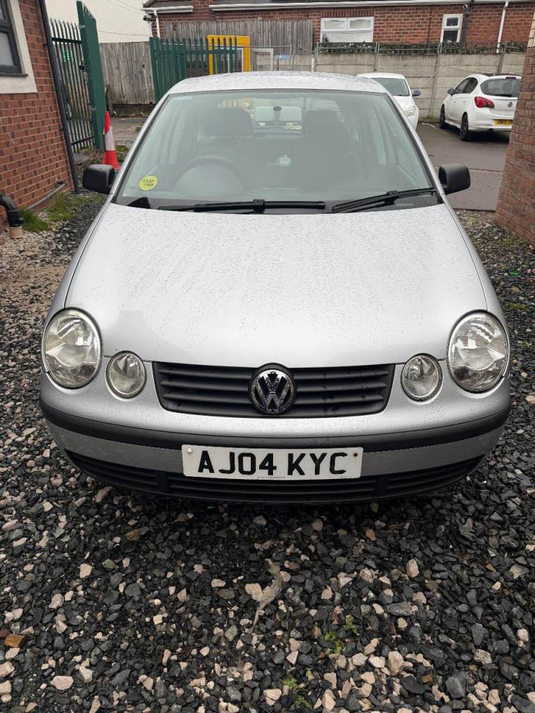 Volkswagen, POLO, Hatchback, 2004, Automatic, 1390 (cc), 5 doors