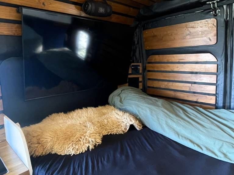 Fiat Ducato L2H2 Campervan – High-Quality Conversion – Perfect for Full-Time Vanlife or Remote Work