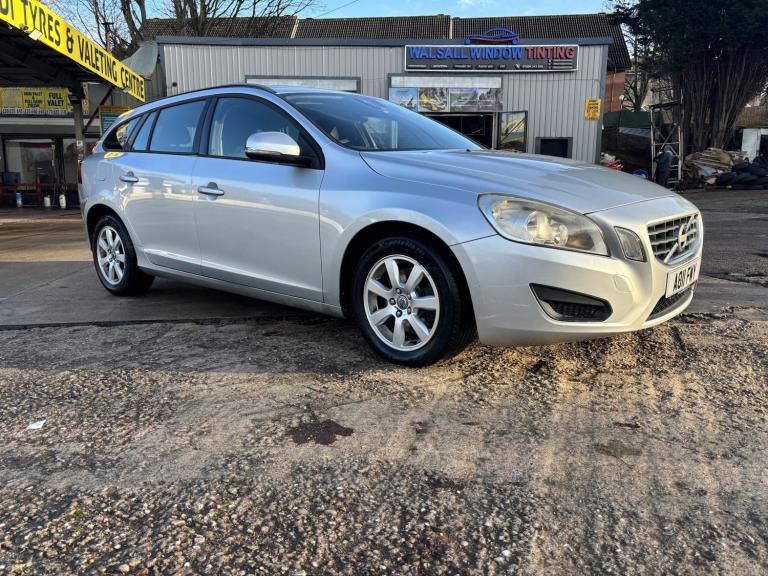VOLVO V60 2.0 D3 ES 2011