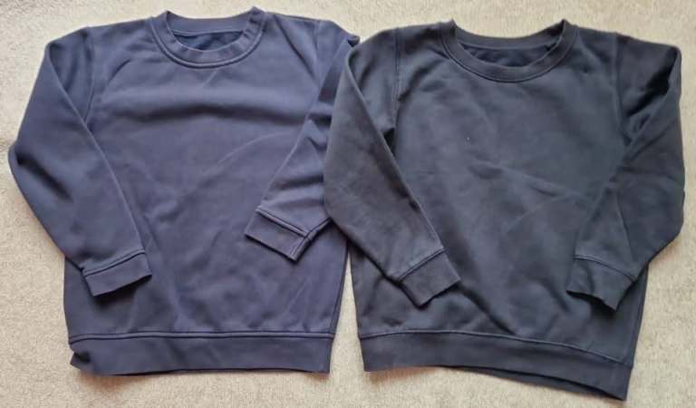 2x navy blue school jumpers age 6-8 years