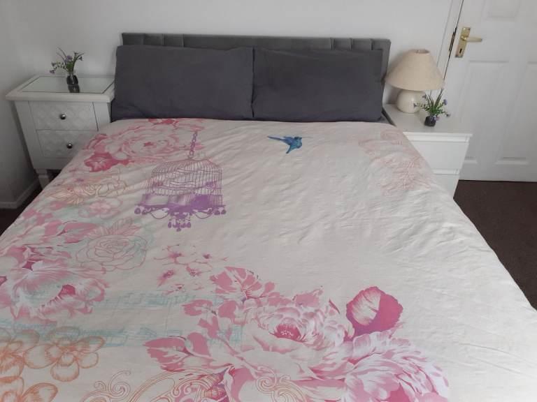 Beautifully furnished  Double Room  to let-  Gravesend Kent 