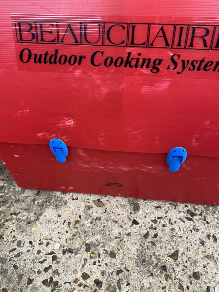 BEAUCLAIRE GAS BARBEQUE