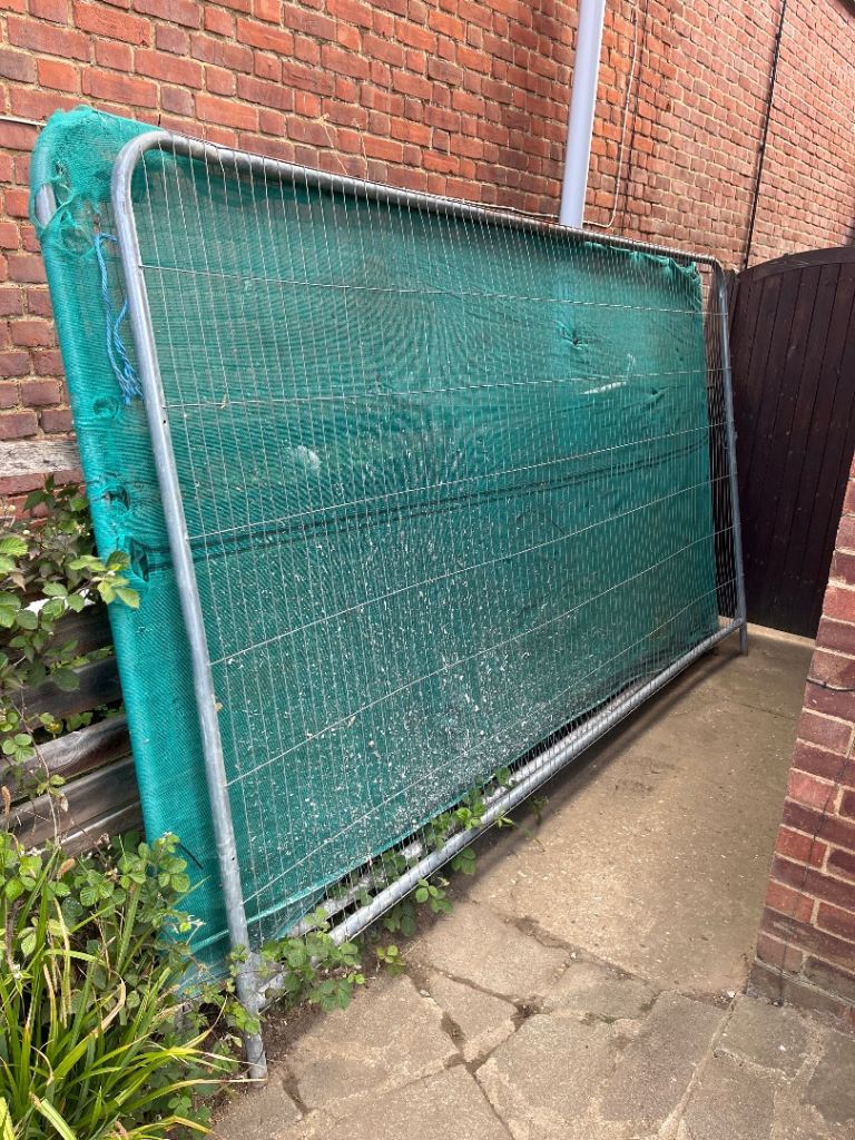 Heras fence panels 