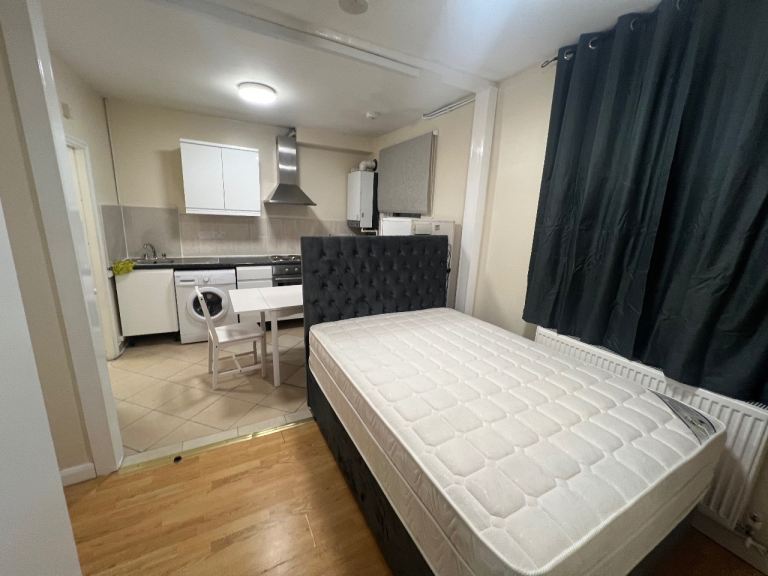 Studio Flat