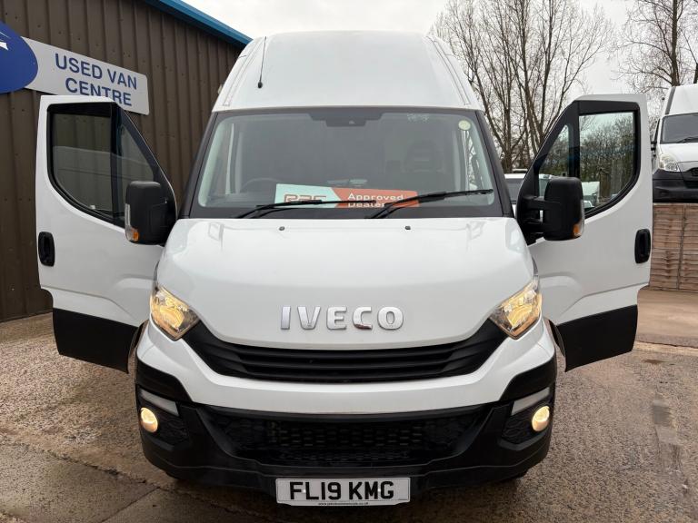 2019 Iveco Daily 3.0 HPI Welfare Van With TailLift NA Diesel Manual