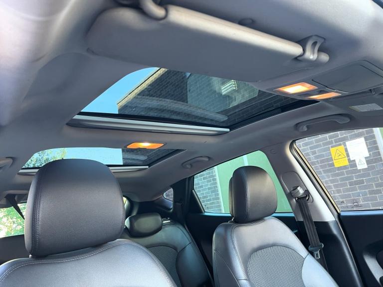 HYUNDAI IX35 1.7 CRDi Premium 2012