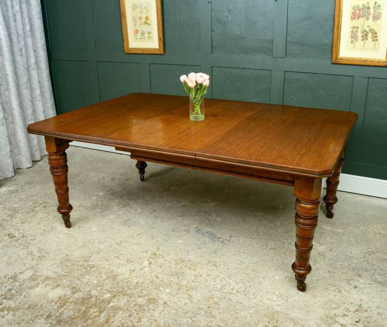 Victorian Oak Wind Out Dining Table with Extension Leaf - 181 cm