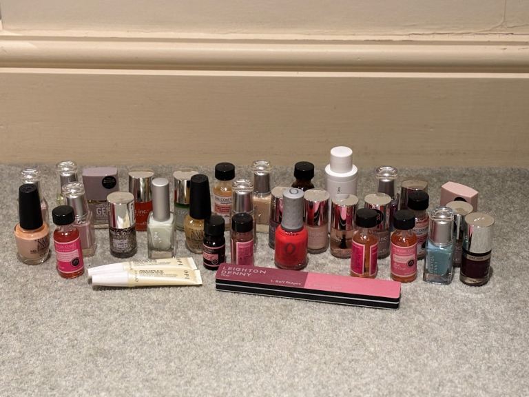 Nail Varnishes & Nail Care Job Lot