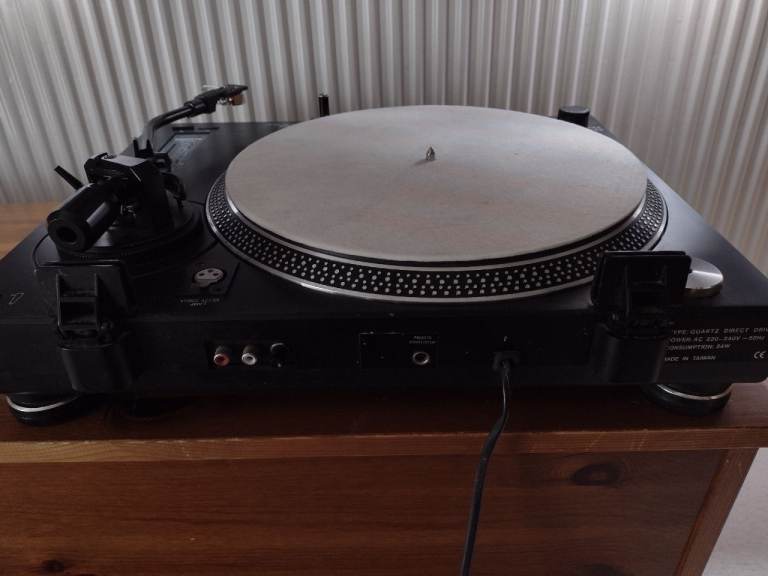 Vinyl DJ starter kit 