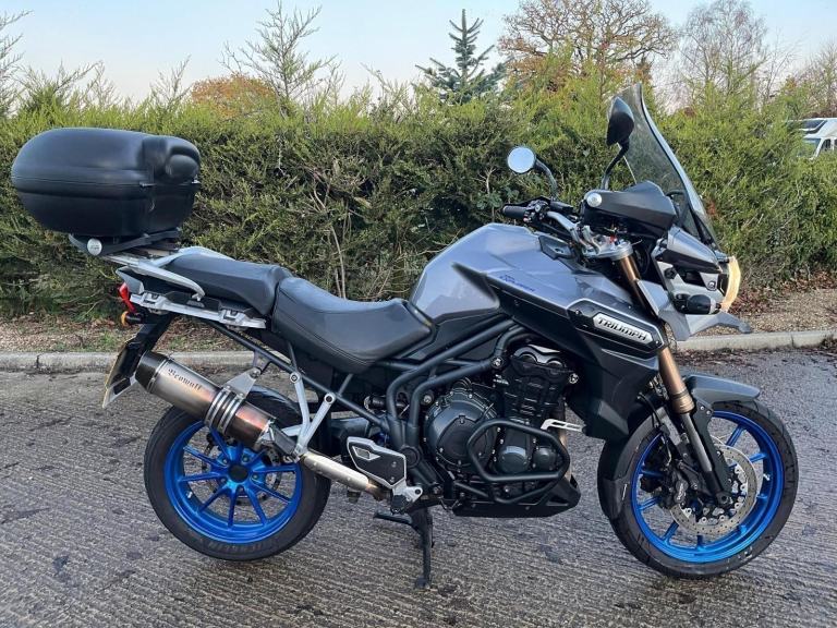 2012 12 TRIUMPH EXPLORER 1215 BLUE TIGER 1200 ADVENTURE BARGAIN TOURER CLEAN