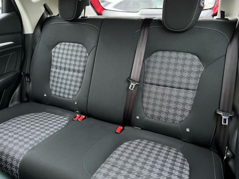 2018 MG/ MGF ZS 1.5 106PS 5 Speed VTi-TECH Excite Euro 6 (s/s) 5dr Red LOW MLS