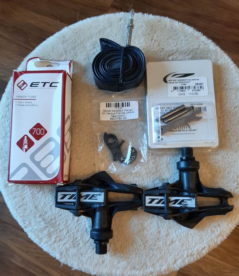 Storck Aero Road bike, custom sprayed with ZIPP 800 rims, see full description.