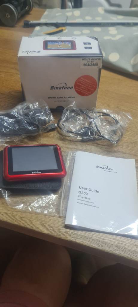 SAT NAV BOXED WITH INSTRUCTIONS AND ALL LEADS £10