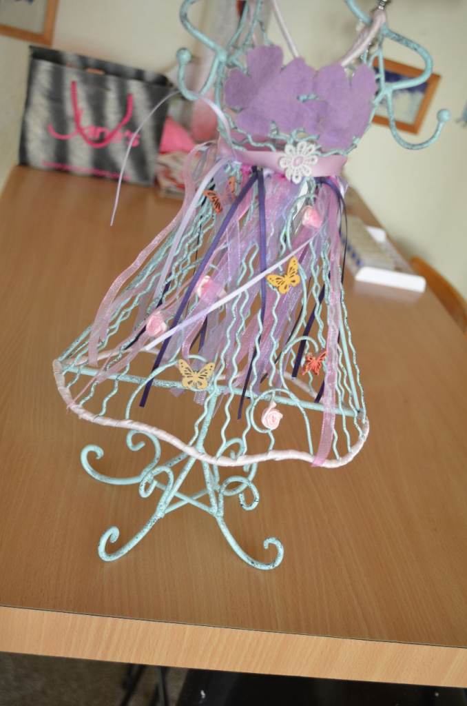 jewellery stand  lady figure 