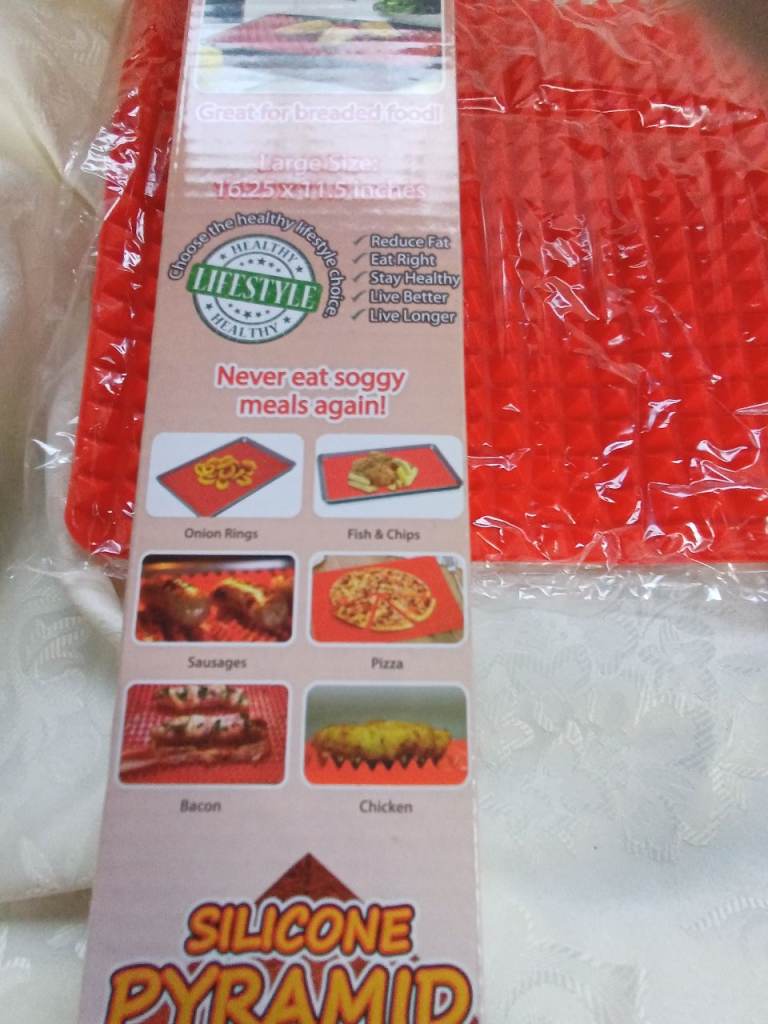 New Silicone Pyramid Fat Reducing Cooking Mat