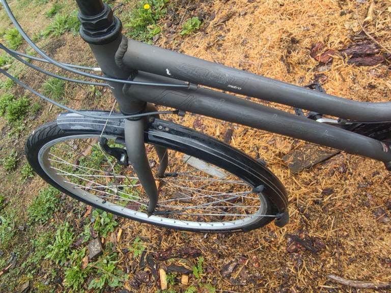 26 inches ladies bike excellent condition 