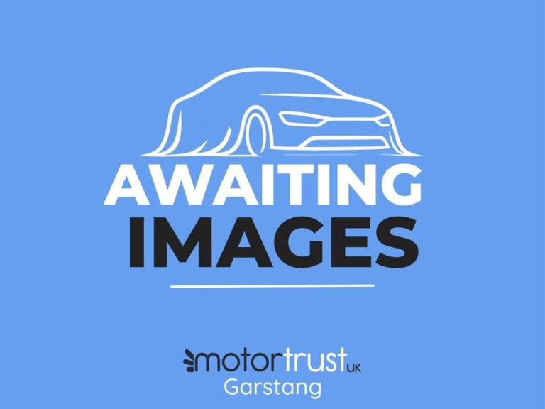 2013 Volvo V40 Cross Country 1.6 D2 Lux Hatchback 5dr Diesel Manual Euro 5 (s/s) (115 ps) Hatchba...
