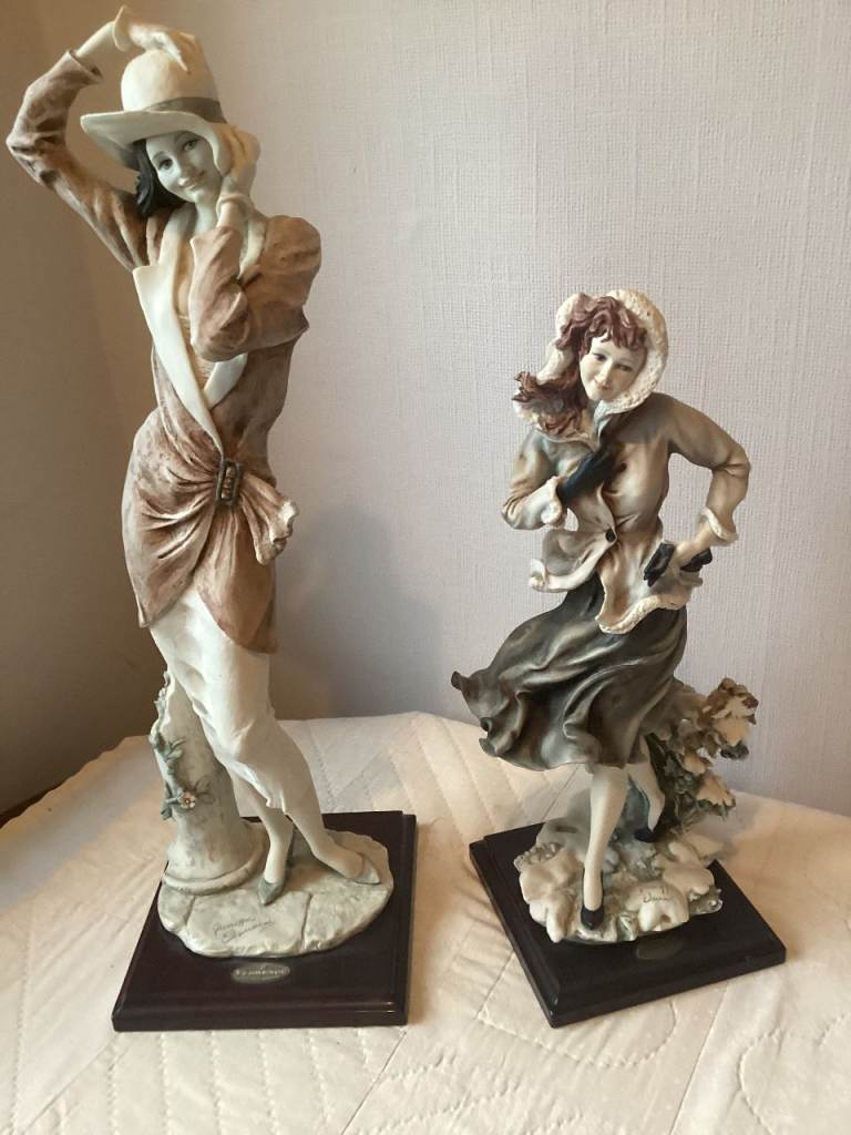 Giuseppe Armani figurines
