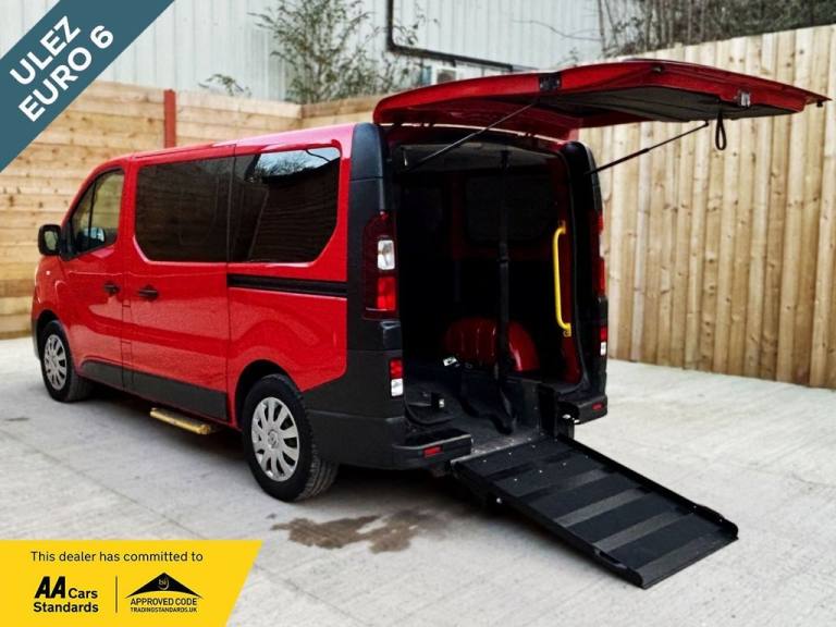 2020 Renault Trafic 6 Seat Wheelchair Accessible Disabled Access Vehicle WAV MPV Diesel Manual