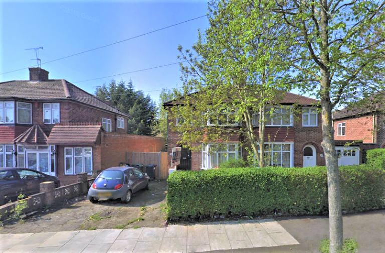 4 bedroom house in BOOTH ROAD, COLINDALE, NW9 5JU