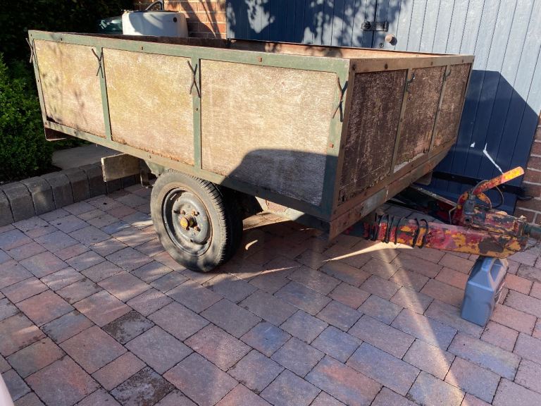 Car trailer