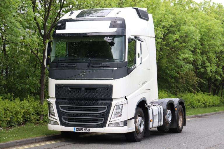 VOLVO FH 500 GLOBETROTTER 6X2 MIDLIFT TRACTOR (2015)