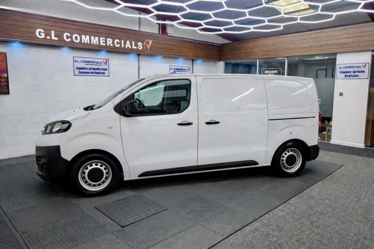 2022 VAUXHALL VIVARO 1.5 TURBO D 2700 DYNAMIC L1 H1 EURO 6 * 46,762 AIR CON * DI