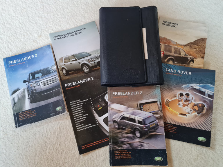 GENUINE LAND ROVER FREELANDER 2 USER MANUALS 2008.  PRE OWNED