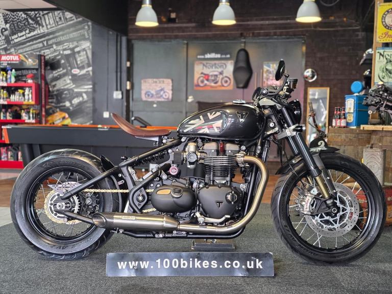 2020 TRIUMPH BONNEVILLE BOBBER 1200CC TFC EXTRA'S 1,400 MILE'S 