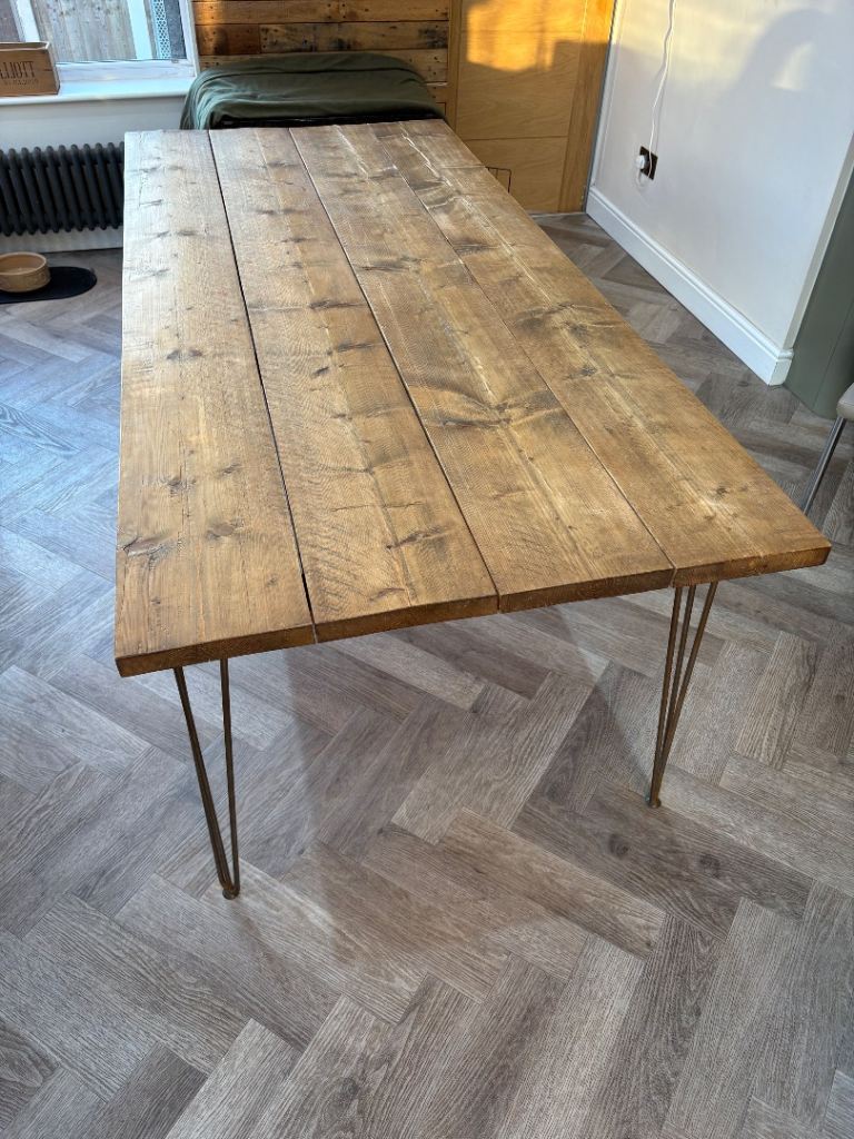 Rustic Dining Table & chairs