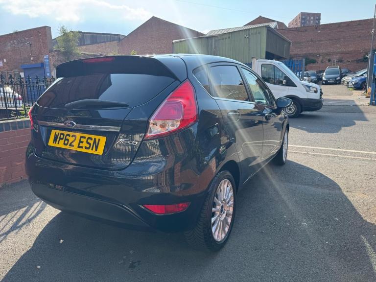 2012 Ford Fiesta 1.6 Titanium 5dr Powershift HATCHBACK Petrol Automatic
