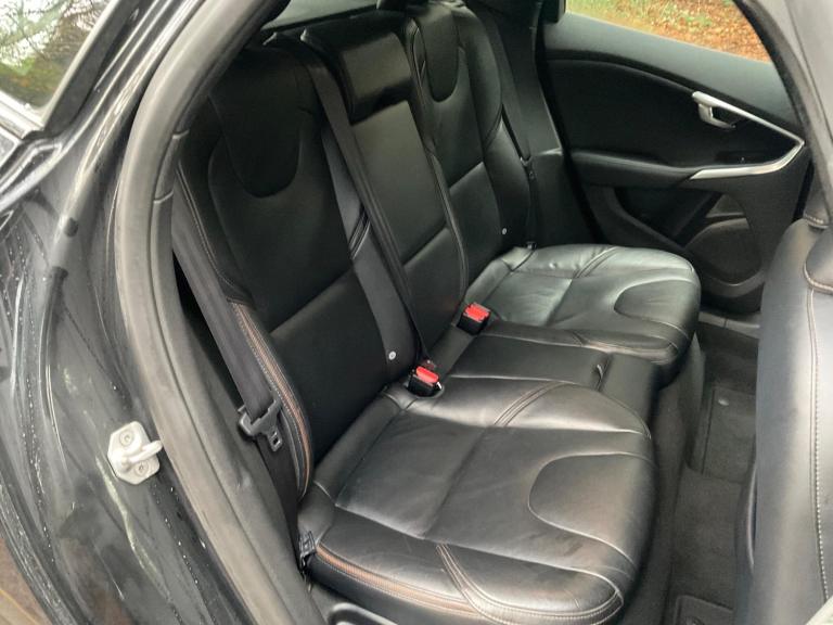 2015 Volvo V40 D2 Cross Country Lux Nav 5dr HATCHBACK DIESEL Manual