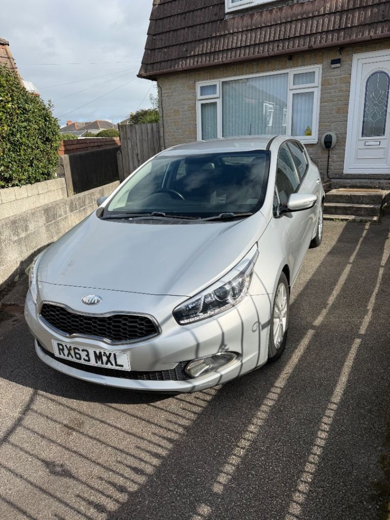 Kia, CEED, Hatchback, 2013, Manual, 1582 (cc), 5 doors