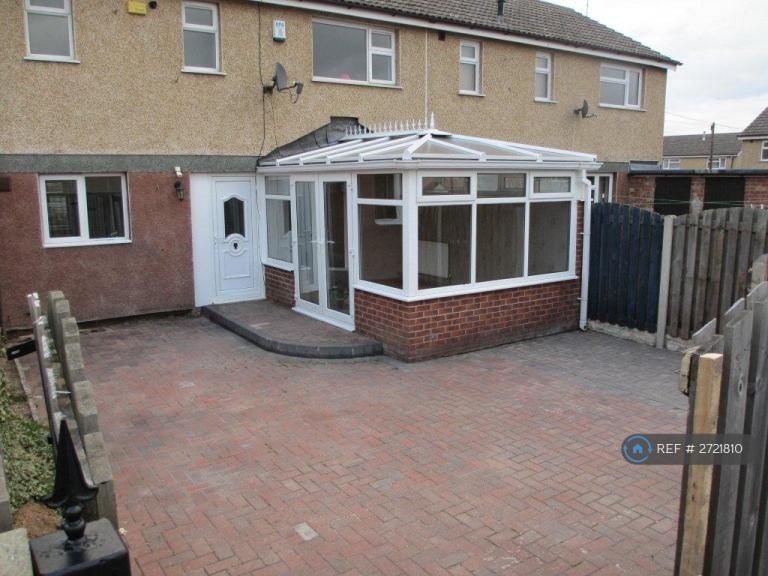 3 bedroom house in Lichfield Walk, Carlton-In-Lindrick, Worksop, S81 (3 bed) (#2721810)