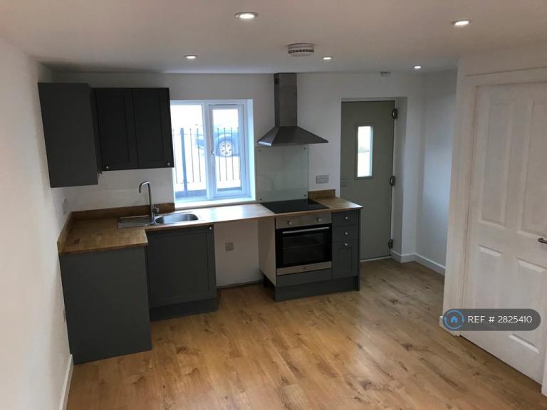 1 bedroom flat in Town Street Apartments, Pinxton, NG16 (1 bed) (#2825410)