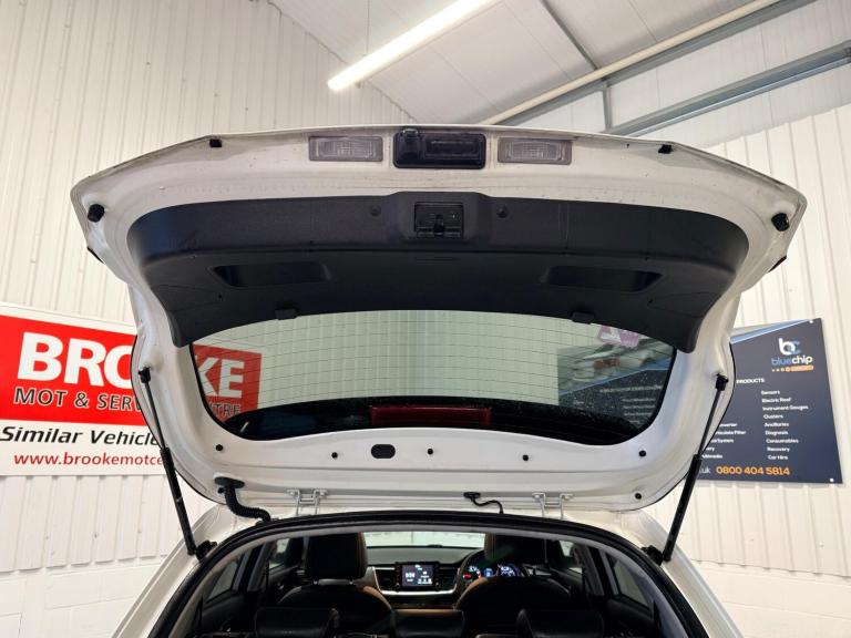 2018 Kia Stonic 1.0 T-GDi First Edition Euro 6 (s/s) 5dr HATCHBACK Petrol Manual